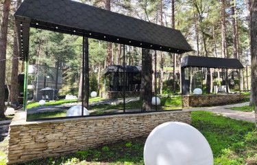 Mirror house with panoramic windows